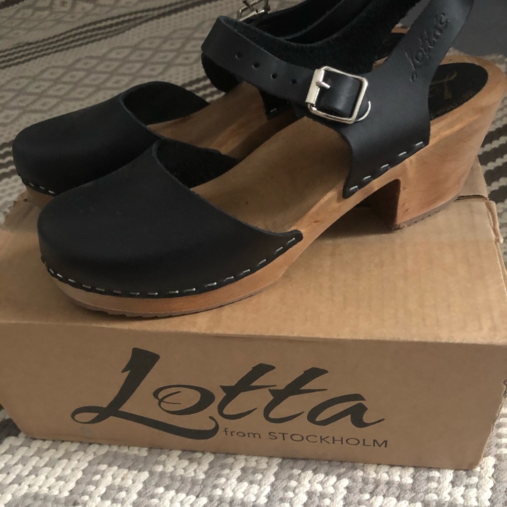 Lotta from Stockholm like new size 42 clog